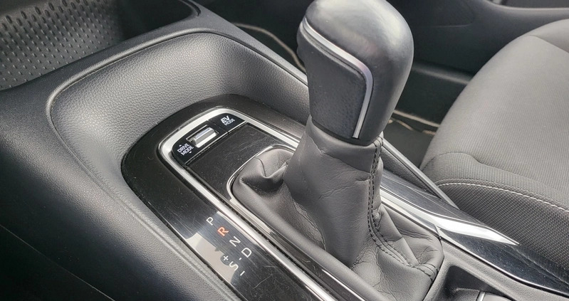 Toyota Corolla cena 72900 przebieg: 236105, rok produkcji 2019 z Uniejów małe 301